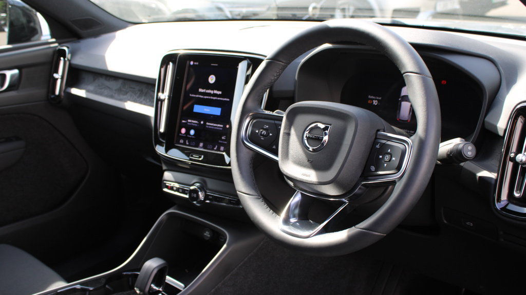 Volvo XC40 Single Motor Core Park Assist, Apple Carplay, Tin MM72LJZ #4