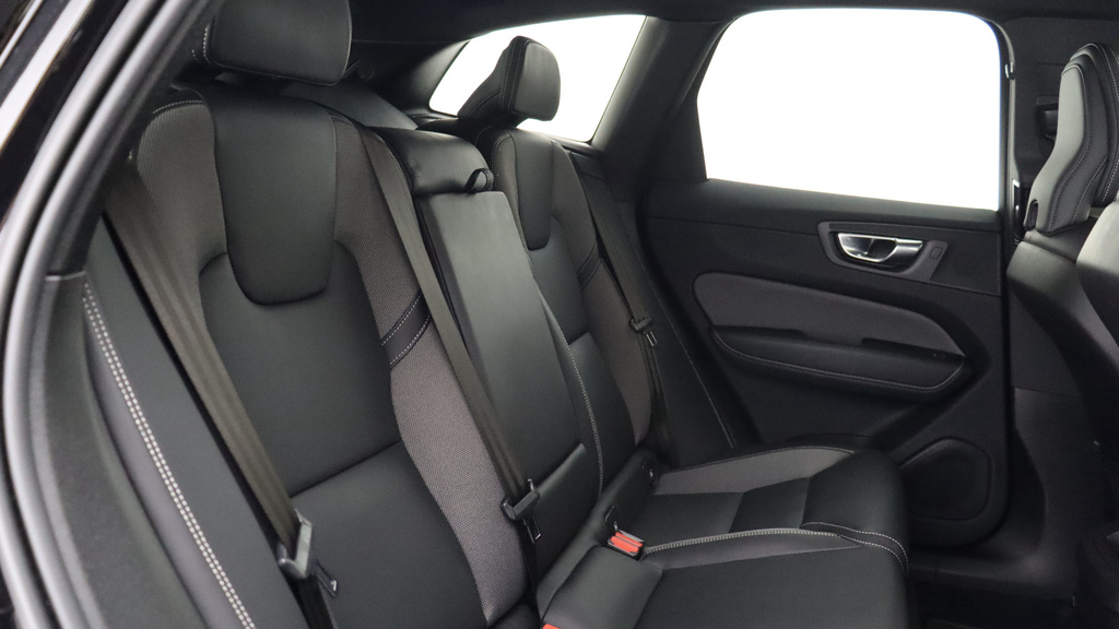 Volvo XC60 B4 D Awd R-design Pro 360 Camera, Heated Seats, NC71BXF  #6
