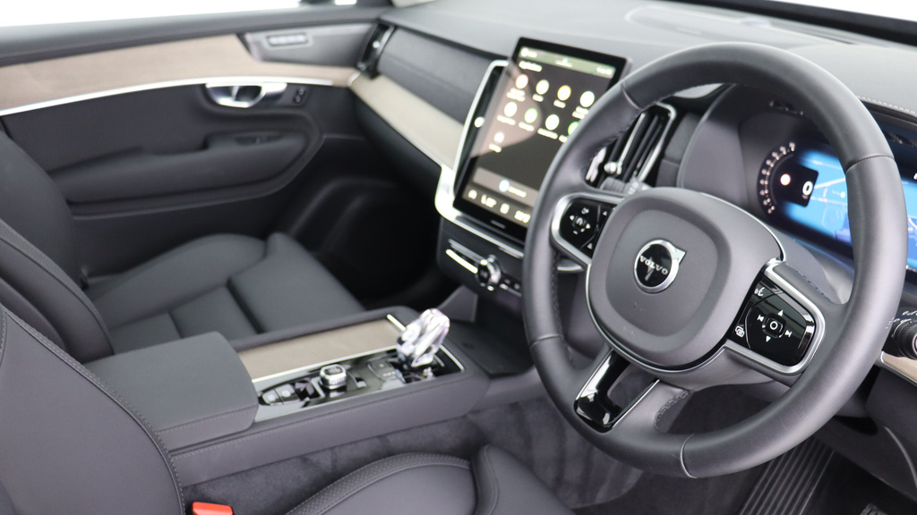 Volvo XC90 B5 P Awd Plus Dark Sunroof, Harmankardon Sound OY75YBX #4