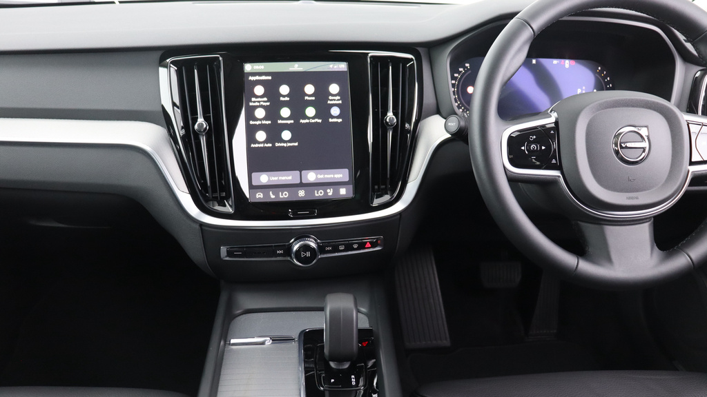 Volvo V60 B4 P Plus Dark Park Camera, Heated Seats, Apple RA25AXR  #5