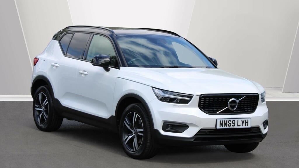 Volvo XC40 T3 R-design Winter Pack, Park Assist, Tinted White