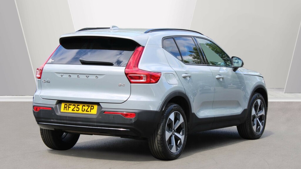 Volvo XC40 B4 P Plus Dark Park Camera, Heated Seats, Apple RF25GZP #2