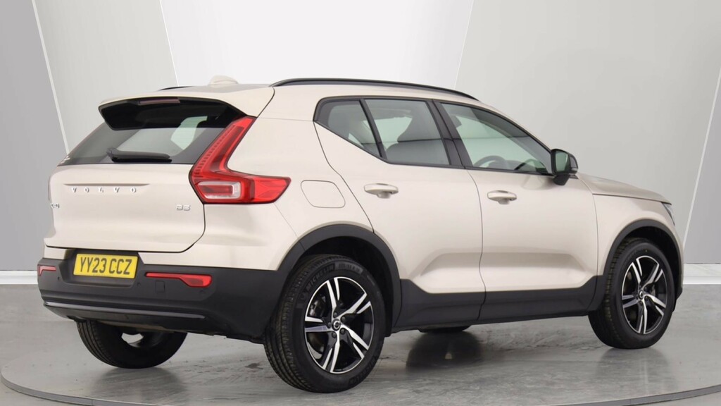 Volvo XC40 B3 P Plus Dark Park Camera, Heated Seats, Apple YY23CCZ #2
