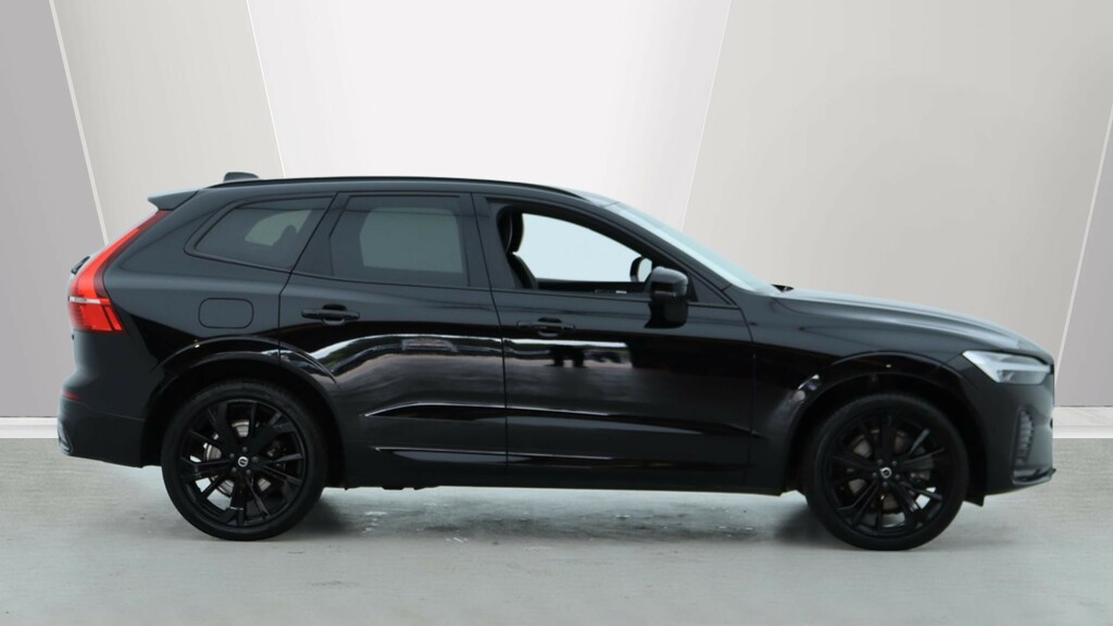Volvo XC60 B5 P Awd Plus Black Edition Harmankardon Sound YA74HUH #3