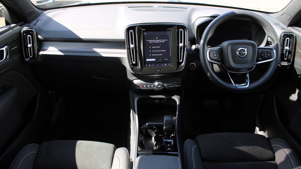 Volvo XC40 B4 P Ultimate Dark Sunroof, Bowers Wilkins Au FL24RRV #5