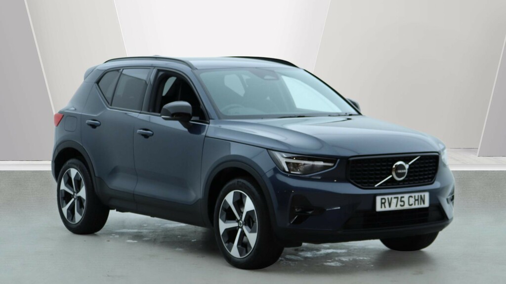 Volvo XC40 B4 P Plus Dark Rear Camera, Heated Seats, Apple
