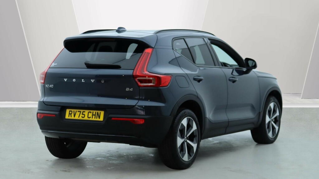 Volvo XC40 B4 P Plus Dark Rear Camera, Heated Seats, Apple RV75CHN #2