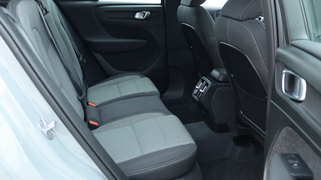 Volvo XC40 B3 P Core Heated Seats, Apple Carplay, Google A YH73MFV #6