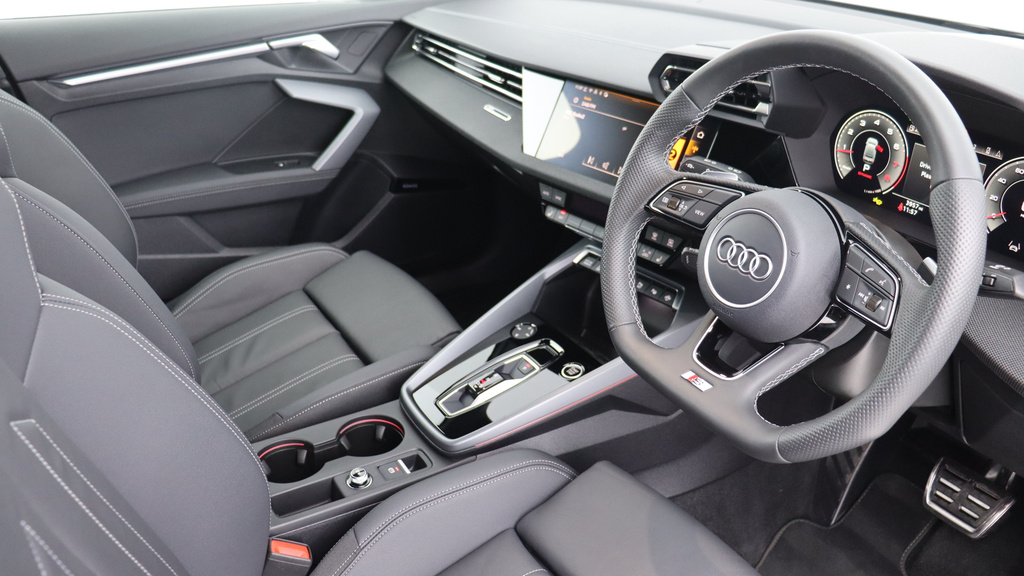 Audi A3 35 Tfsi Black Edition Adaptive Cruise, Sonos Prem YS25CLV #4