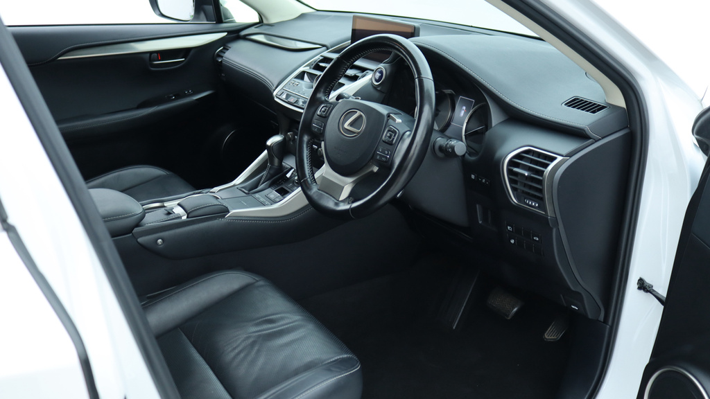 Lexus NX 300H 2.5 Cvt Park Camera, Heated Seats, Apple Car White #4
