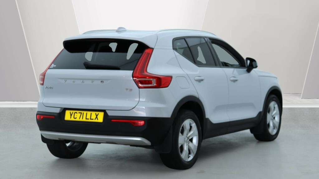 Volvo XC40 T3 Momentum Driver Assistance, Pilot Assist, YC71LLX #2