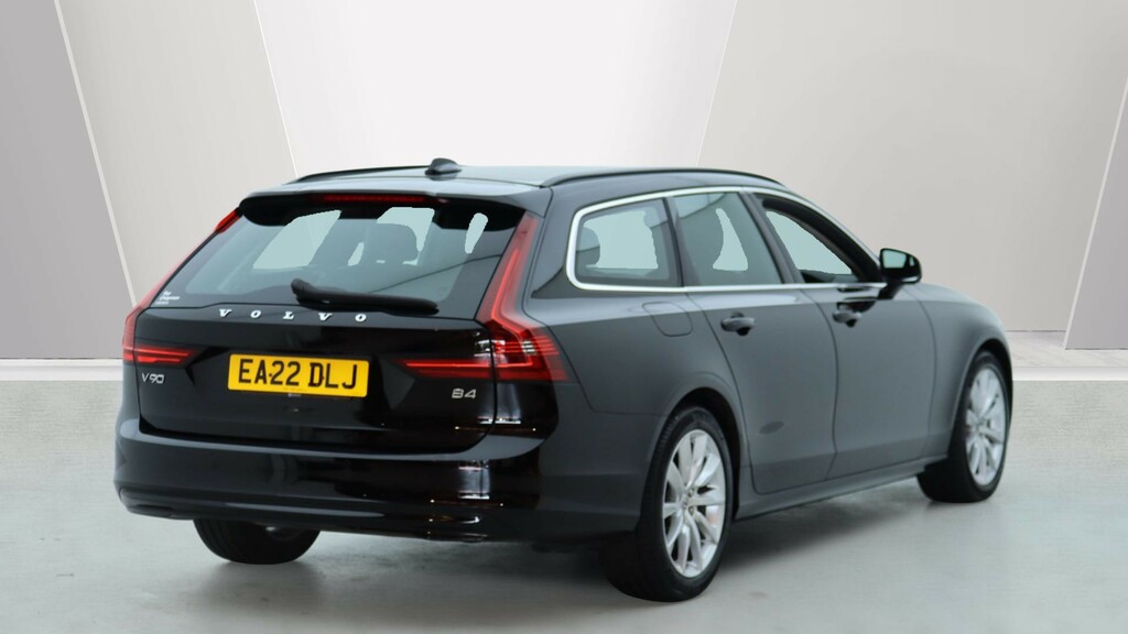 Volvo V90 B4 D Momentum Park Camera, Heated Seats, Pilot #2