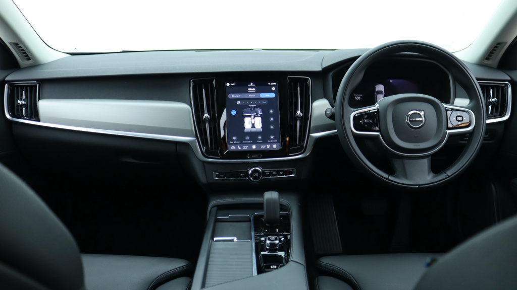 Volvo V90 B4 D Momentum Park Camera, Heated Seats, Pilot #5