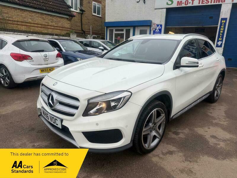Mercedes-Benz C Class 2.1 Gla200d Amg Line White