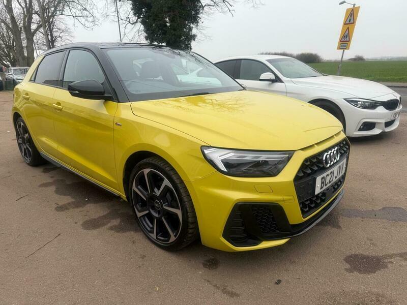 Audi A1 1.5 Tfsi 35 Black BC21JVV Yellow #4