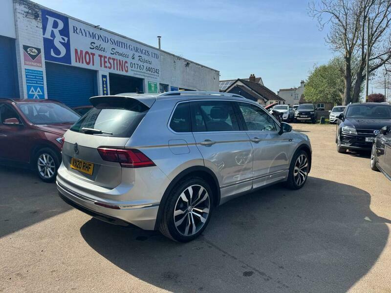 Volkswagen Tiguan 1.5 Tsi Evo R-line VN20RHF Silver #2