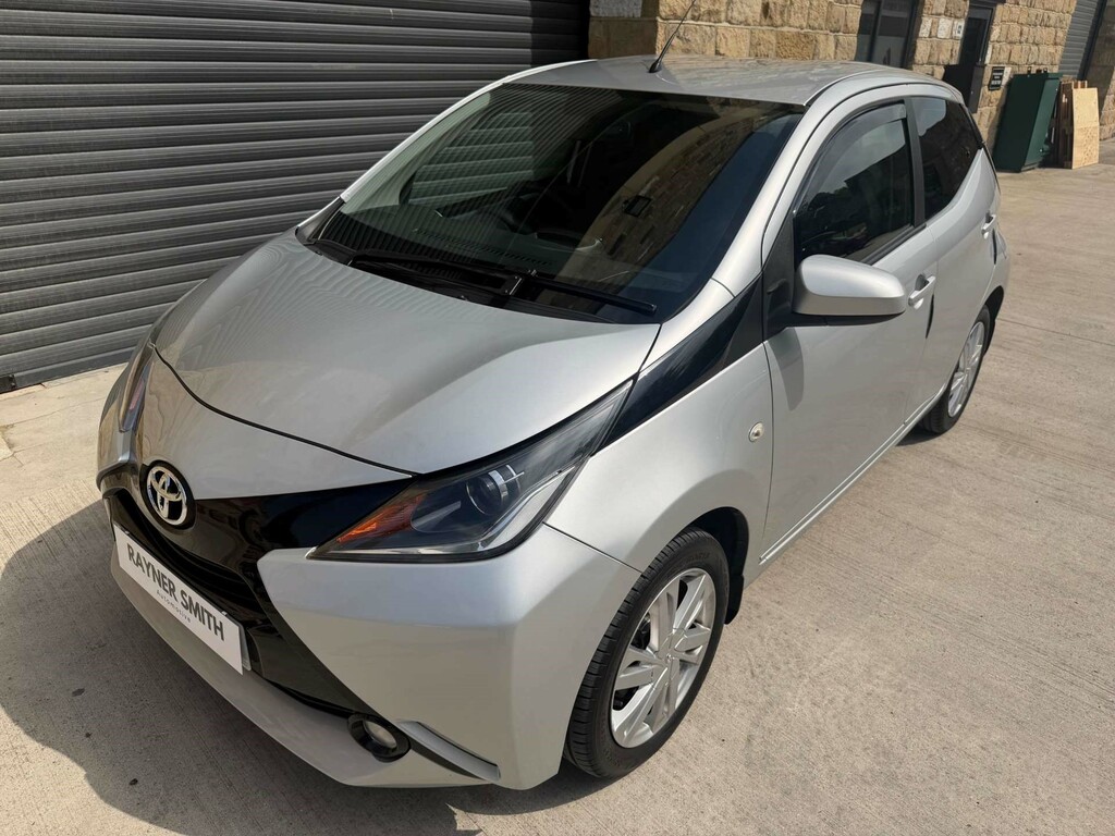 Toyota Aygo X X-pression Vvt-i Silver #4