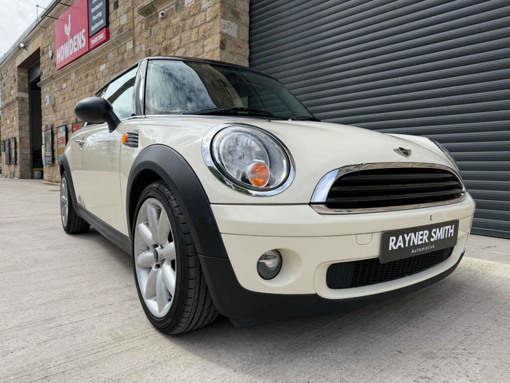 Mini Hatch One