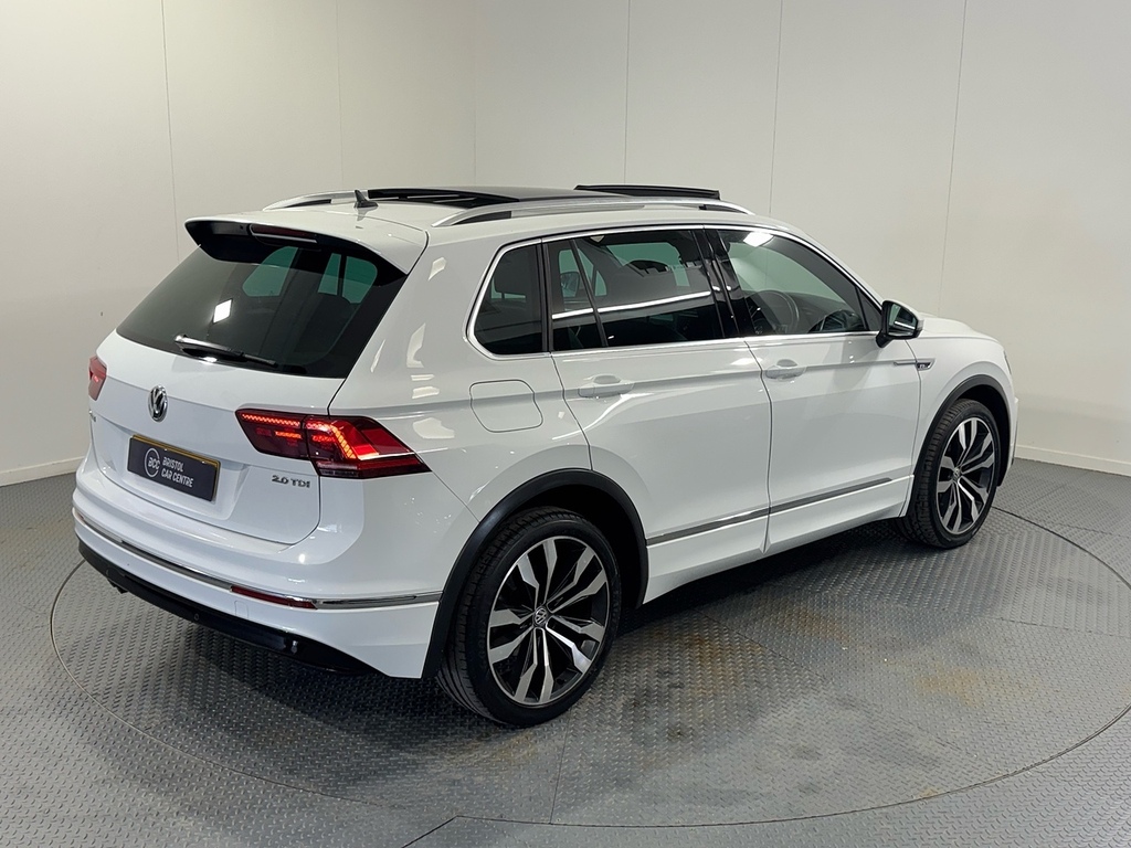 Volkswagen Tiguan Tdi R-line EO67EPV White #2