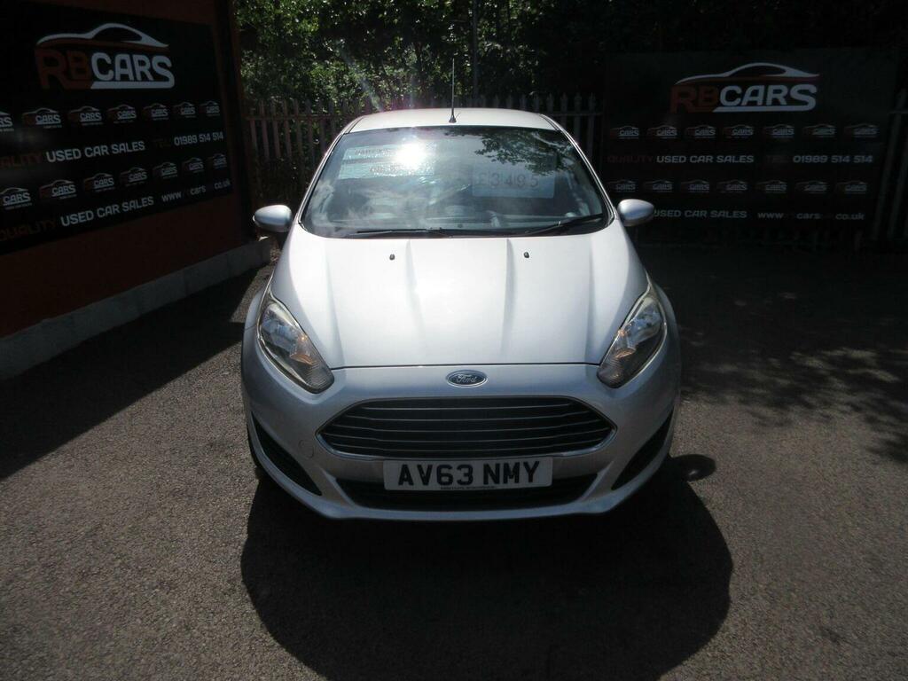 Ford Fiesta Hatchback 1.5 Tdci Style Euro 5 201363 AV63NMY Silver #2