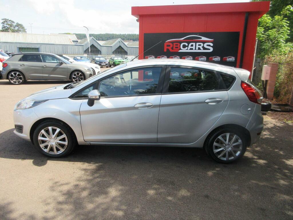 Ford Fiesta Hatchback 1.5 Tdci Style Euro 5 201363 AV63NMY Silver #4