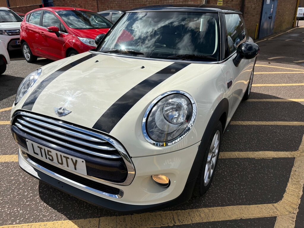 Mini Hatch 1.5 Cooper Hatchback 136 Ps - 20 Road Tax LT15UTY White #2