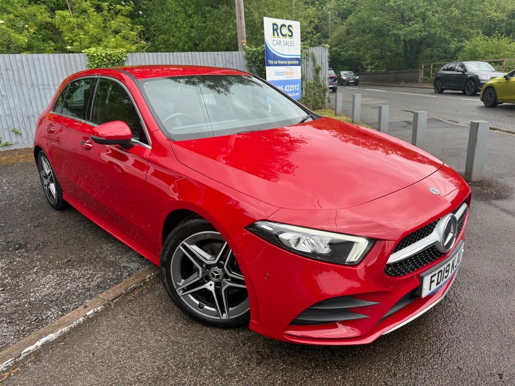 Mercedes-Benz A Class 1.3 Amg Line Premium Euro 6 Ss Red