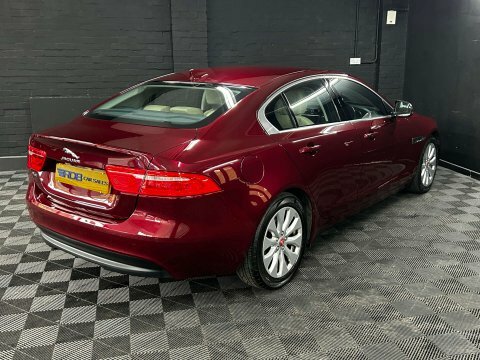 Jaguar XE 2.0 Xe Prestige RJ66GOX Red #3