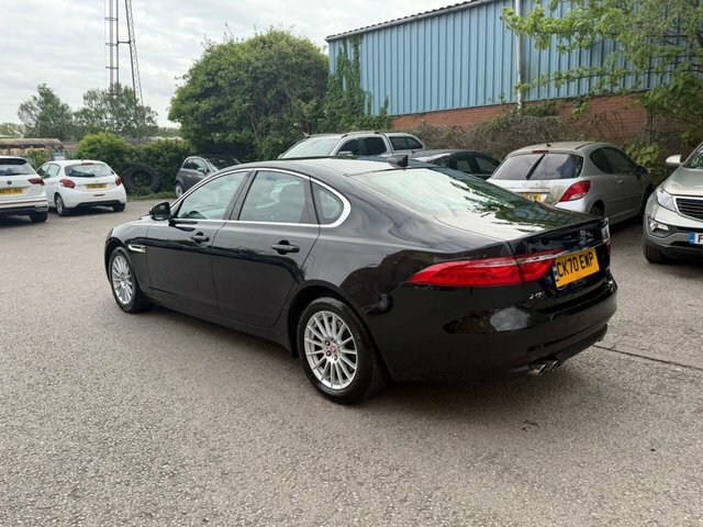 Jaguar XF Saloon Black #3