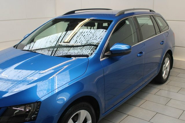 Skoda Octavia Estate GM18OMC Blue #4