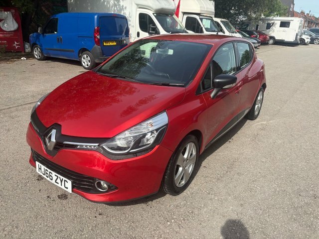 Renault Clio Hatchback HJ66ZYC Red #4