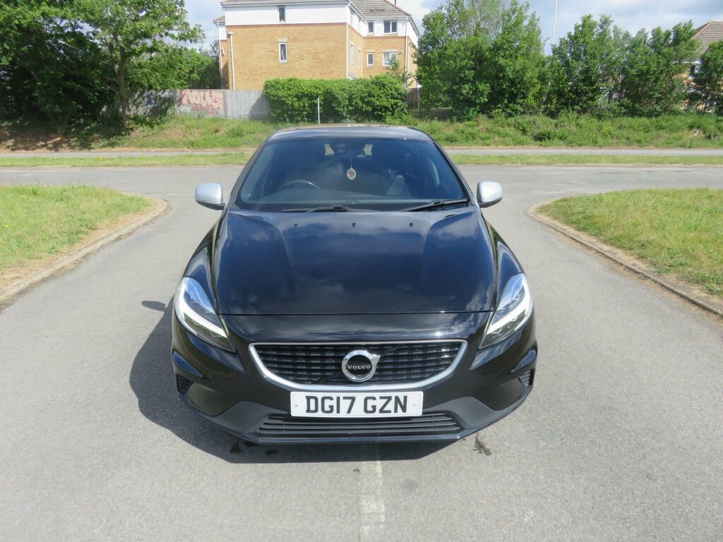 Volvo V40 2.0 D2 R-design Nav Plus Euro 6 Ss DG17GZN Black #5