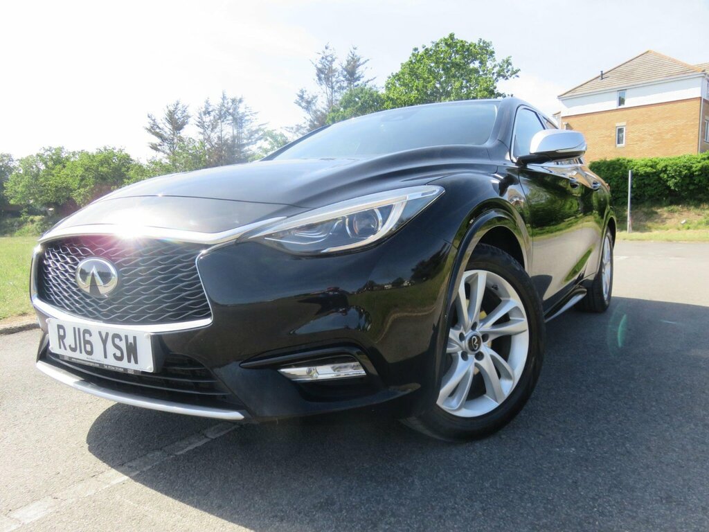 Infiniti Q30 1.5D Business Executive Dct Euro 6 Ss Black #2