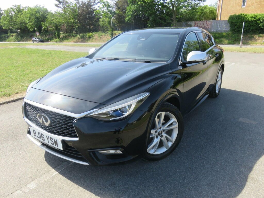 Infiniti Q30 1.5D Business Executive Dct Euro 6 Ss Black