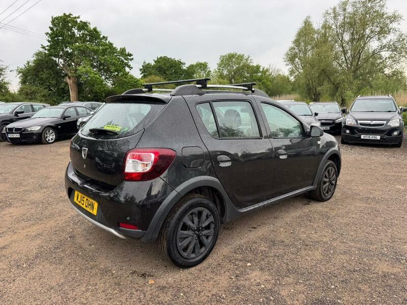 Dacia Sandero Stepway 0.9 Tce Laureate Euro 5 WJ15OHN Black #6