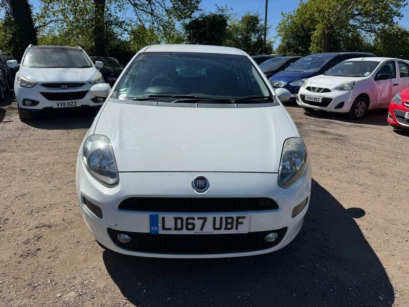 Fiat Punto 1.4 Easy Euro 6 Ss White #2