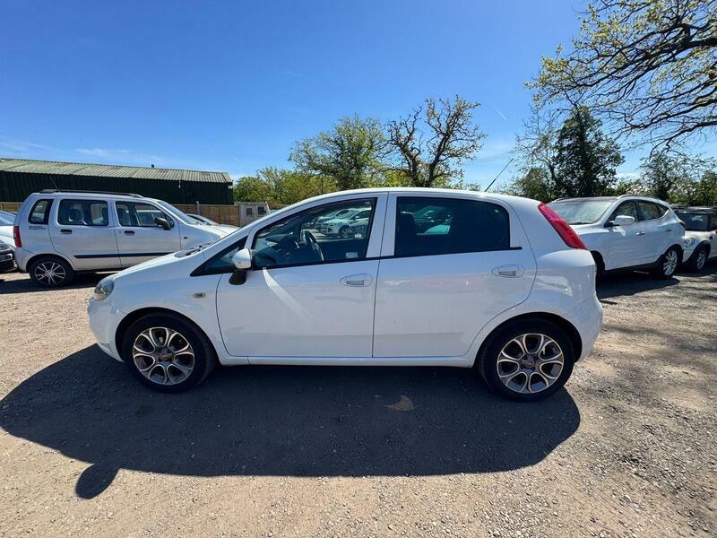 Fiat Punto 1.4 Easy Euro 6 Ss White #5