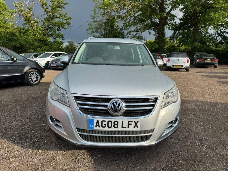 Volkswagen Tiguan Se Black #2