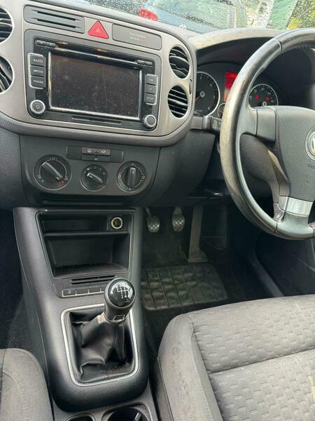 Volkswagen Tiguan Se Black #19