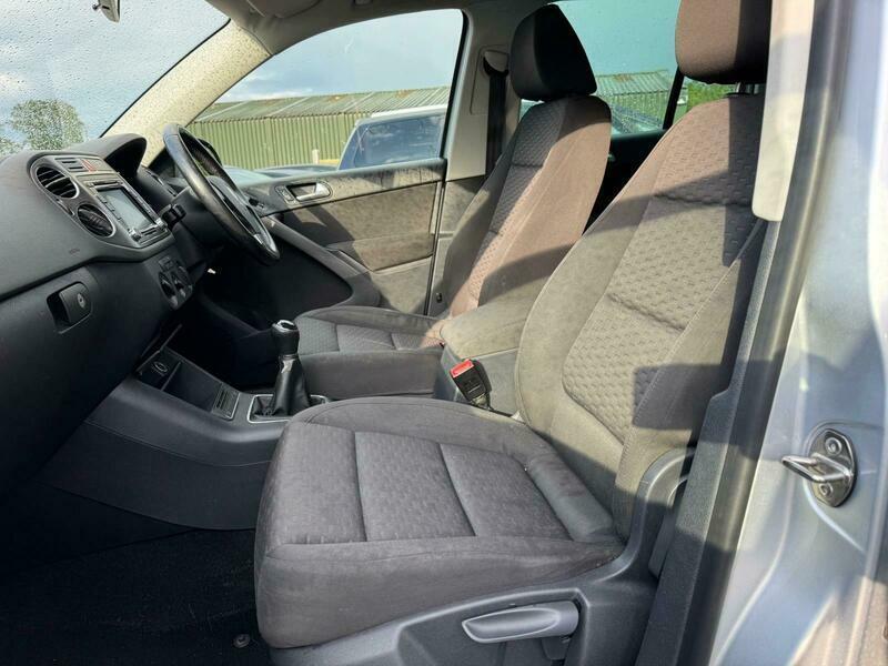 Volkswagen Tiguan Se Black #17