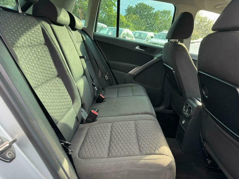 Volkswagen Tiguan Se Black #10