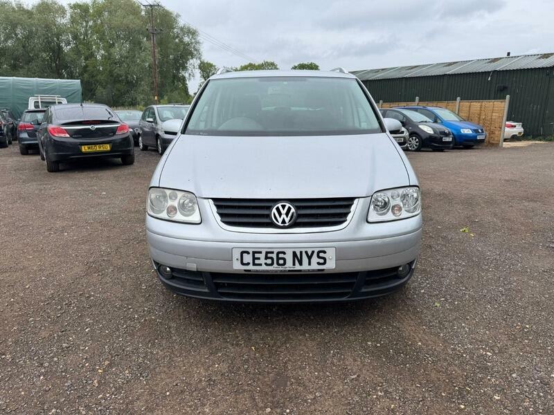 Volkswagen Touran 2.0 Tdi Sport Dsg 7 Seats Silver #2
