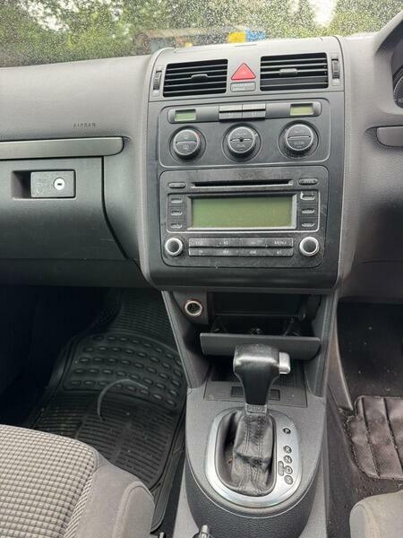 Volkswagen Touran Hatchback Black #21