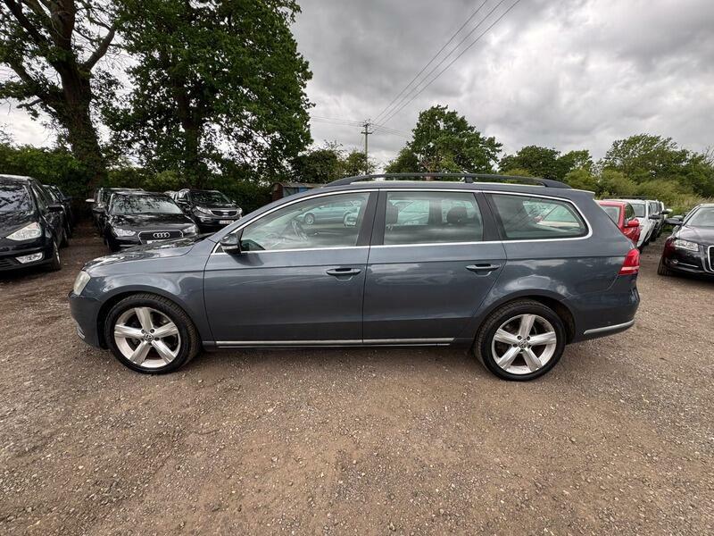 Volkswagen Passat Se FY62NPF Grey #4