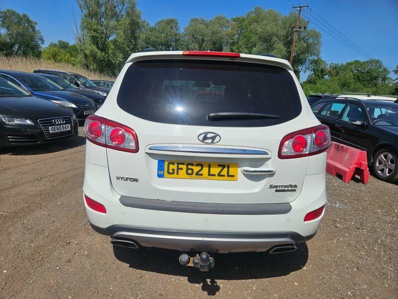Hyundai Santa Fe Santa Fe Premium Crdi White #6
