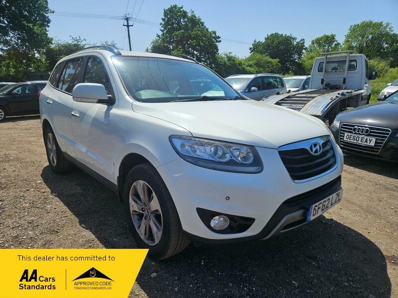 Hyundai Santa Fe Santa Fe Premium Crdi White #1