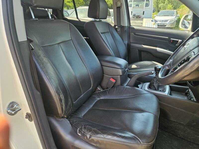 Hyundai Santa Fe Santa Fe Premium Crdi White #10
