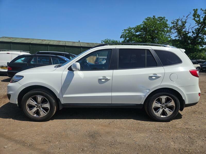 Hyundai Santa Fe Santa Fe Premium Crdi White #4