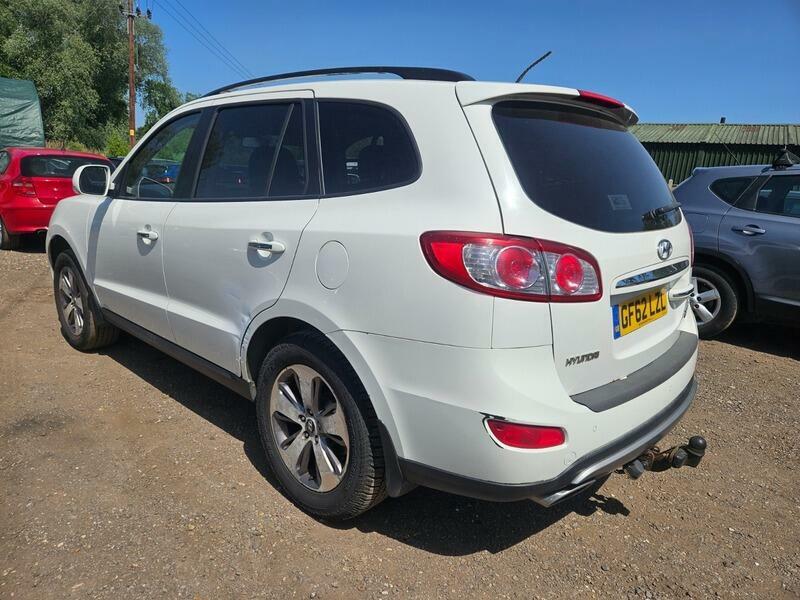 Hyundai Santa Fe Santa Fe Premium Crdi White #5