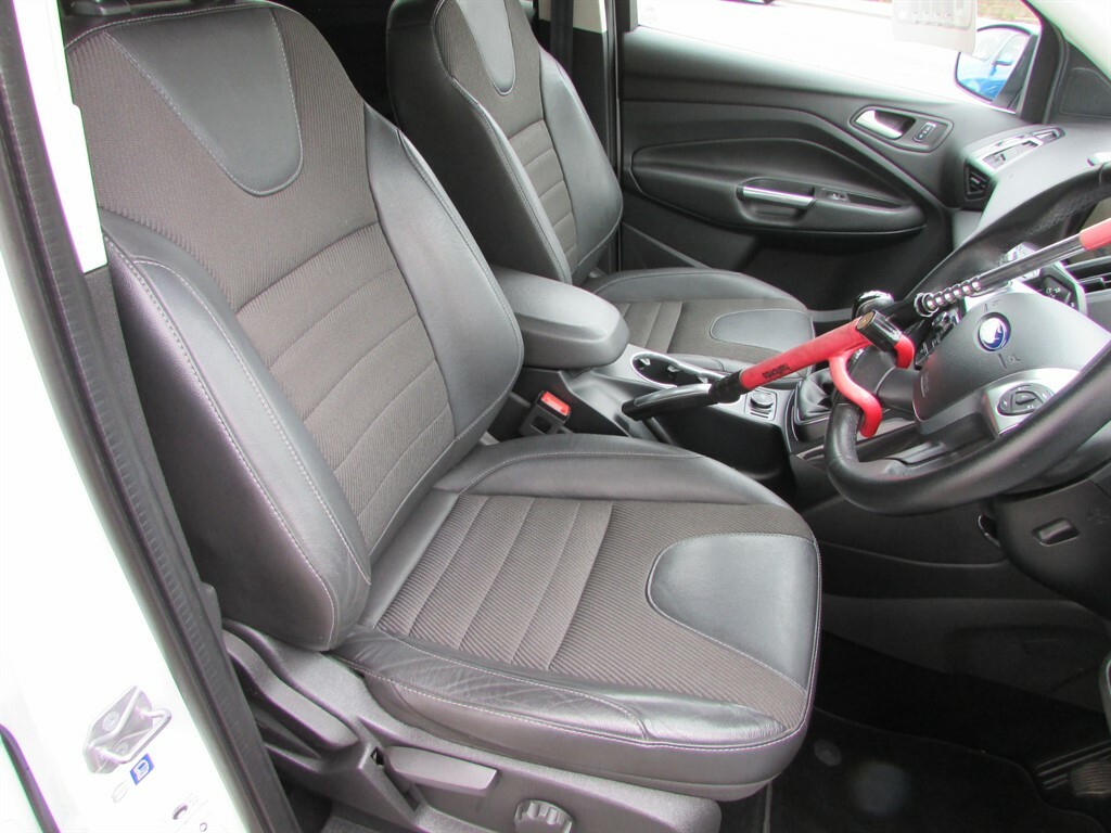 Ford Kuga 2.0 L Titanium Sport Tdci Used NV66OXZ #6